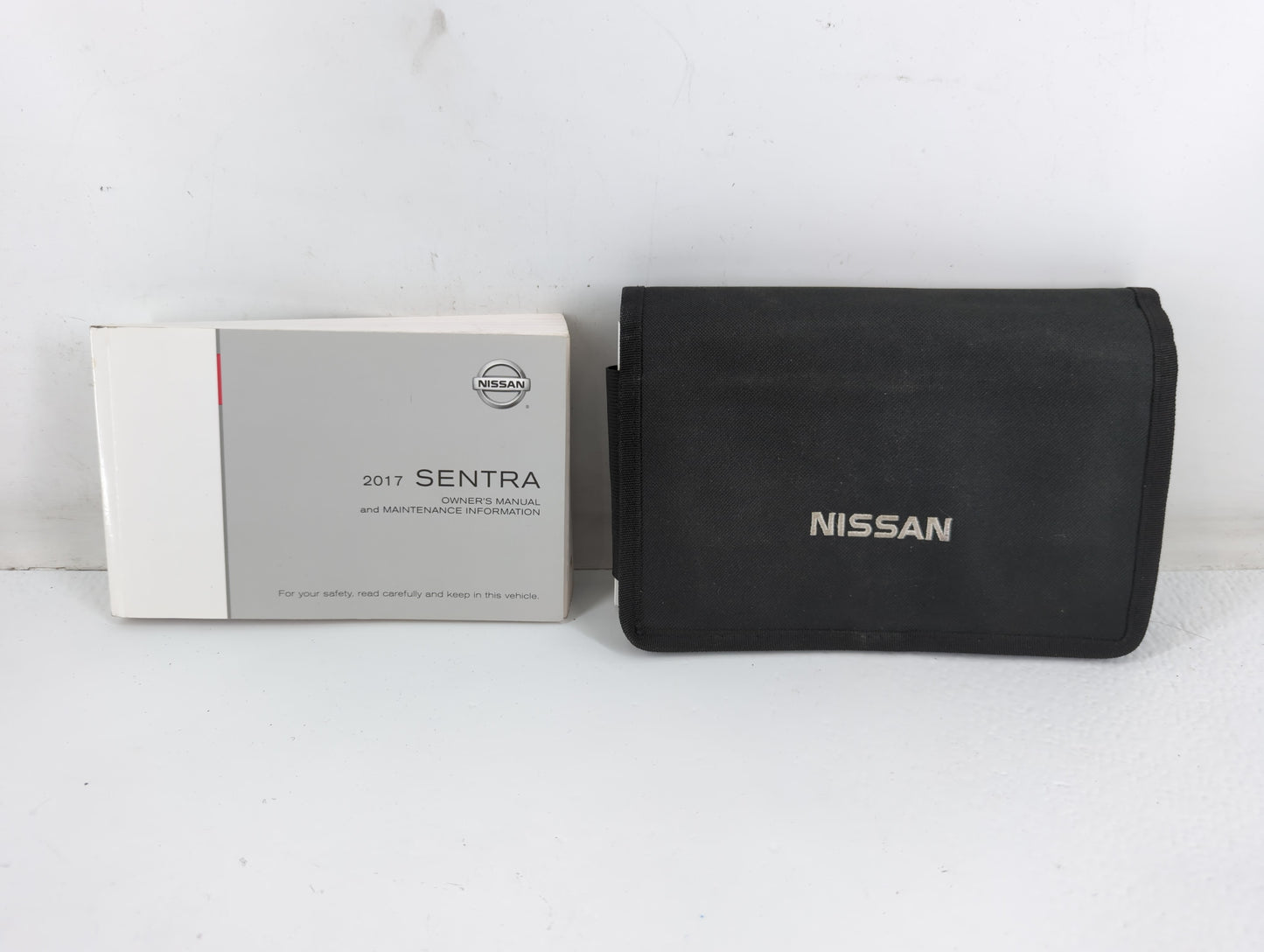 2017 Nissan Sentra Owners Manual Book Guide P/N:OM17EM 0B17U1 OEM Used Auto Parts - Oemusedautoparts1.com