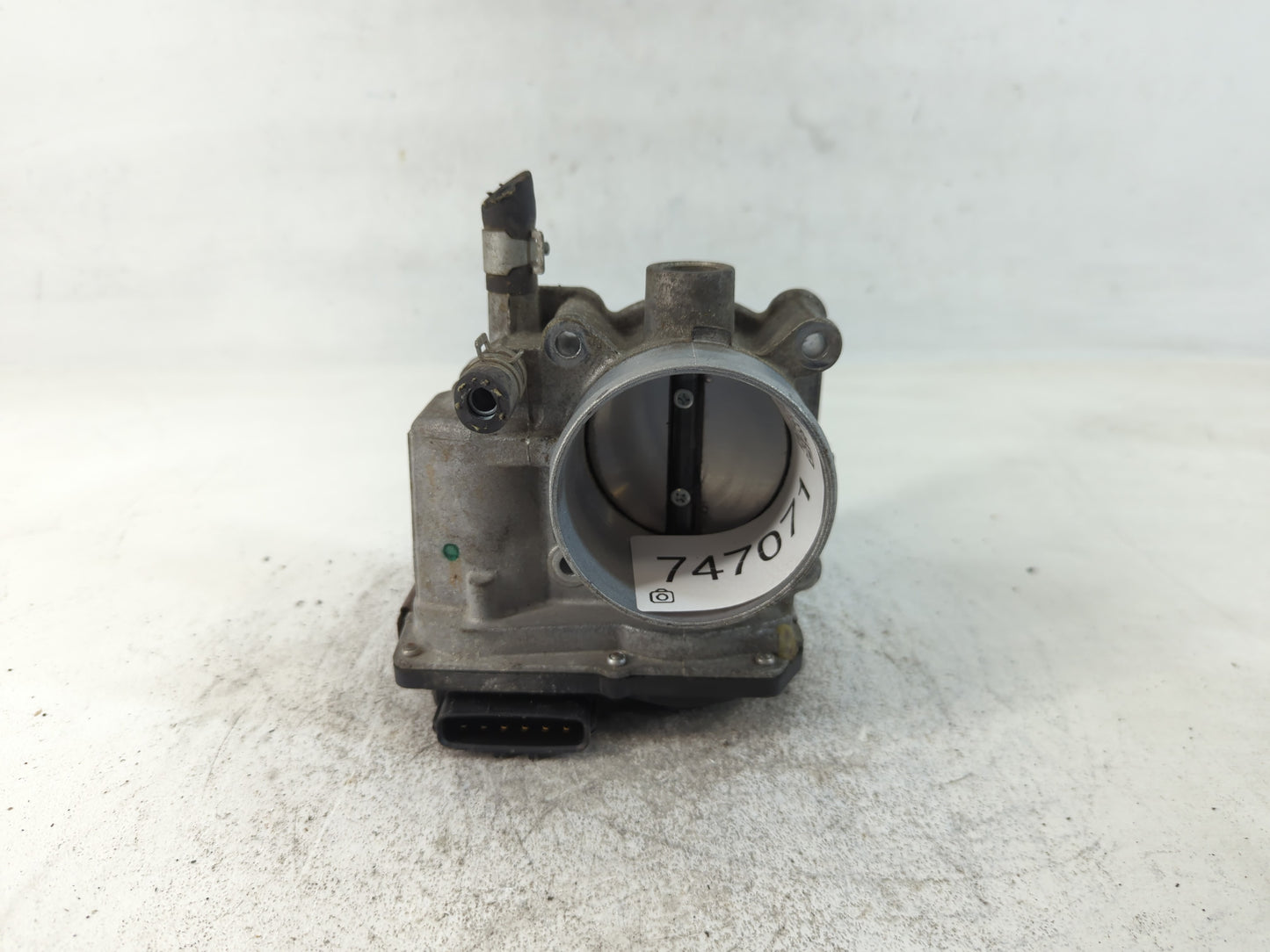 2013-2019 Nissan Sentra Throttle Body P/N:00165 3RA60-01 B Fits Fits 2013 2014 2015 2016 2017 2018 2019 OEM Used Auto Parts 