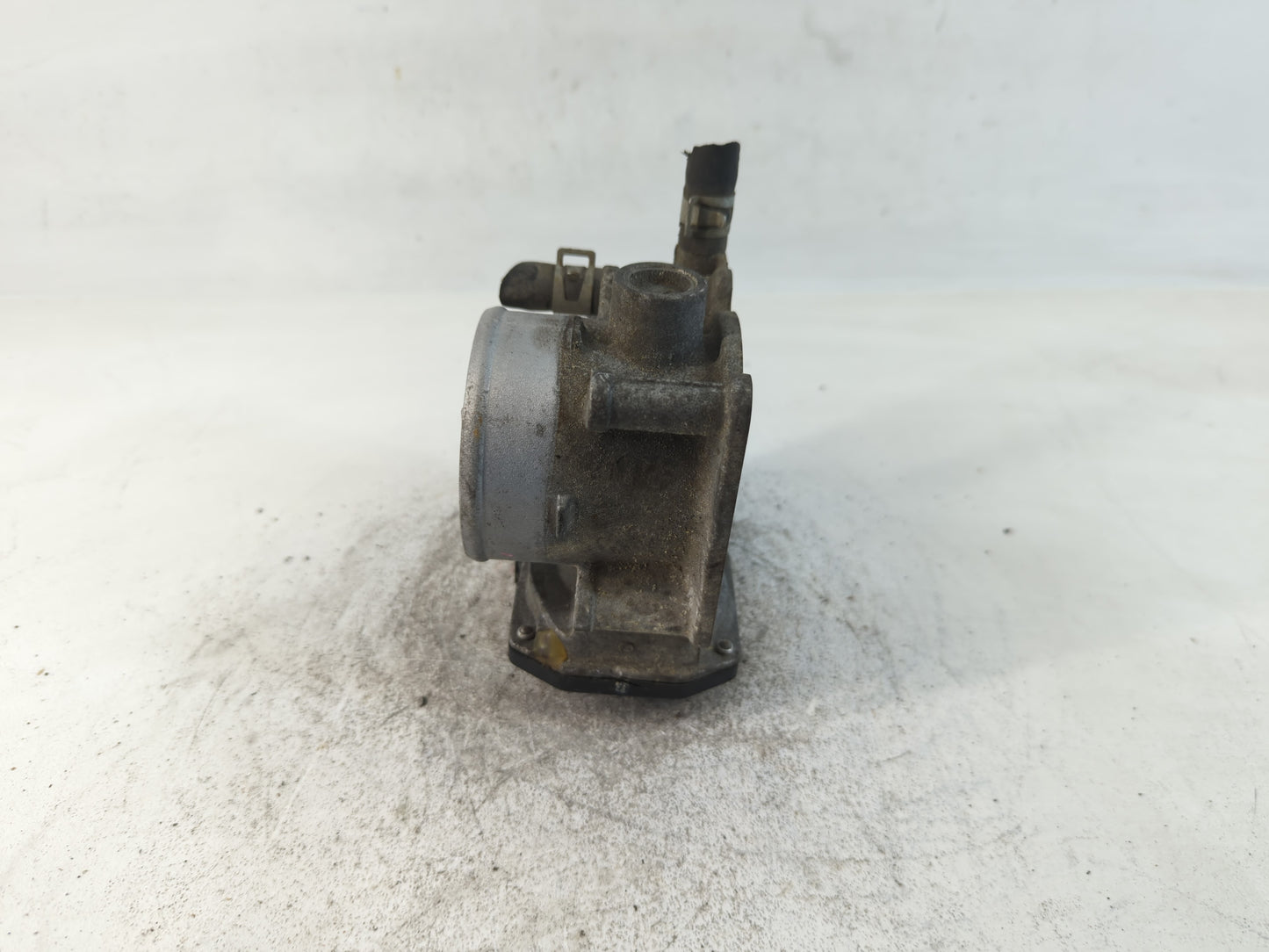 2013-2019 Nissan Sentra Throttle Body P/N:00165 3RA60-01 B Fits Fits 2013 2014 2015 2016 2017 2018 2019 OEM Used Auto Parts 