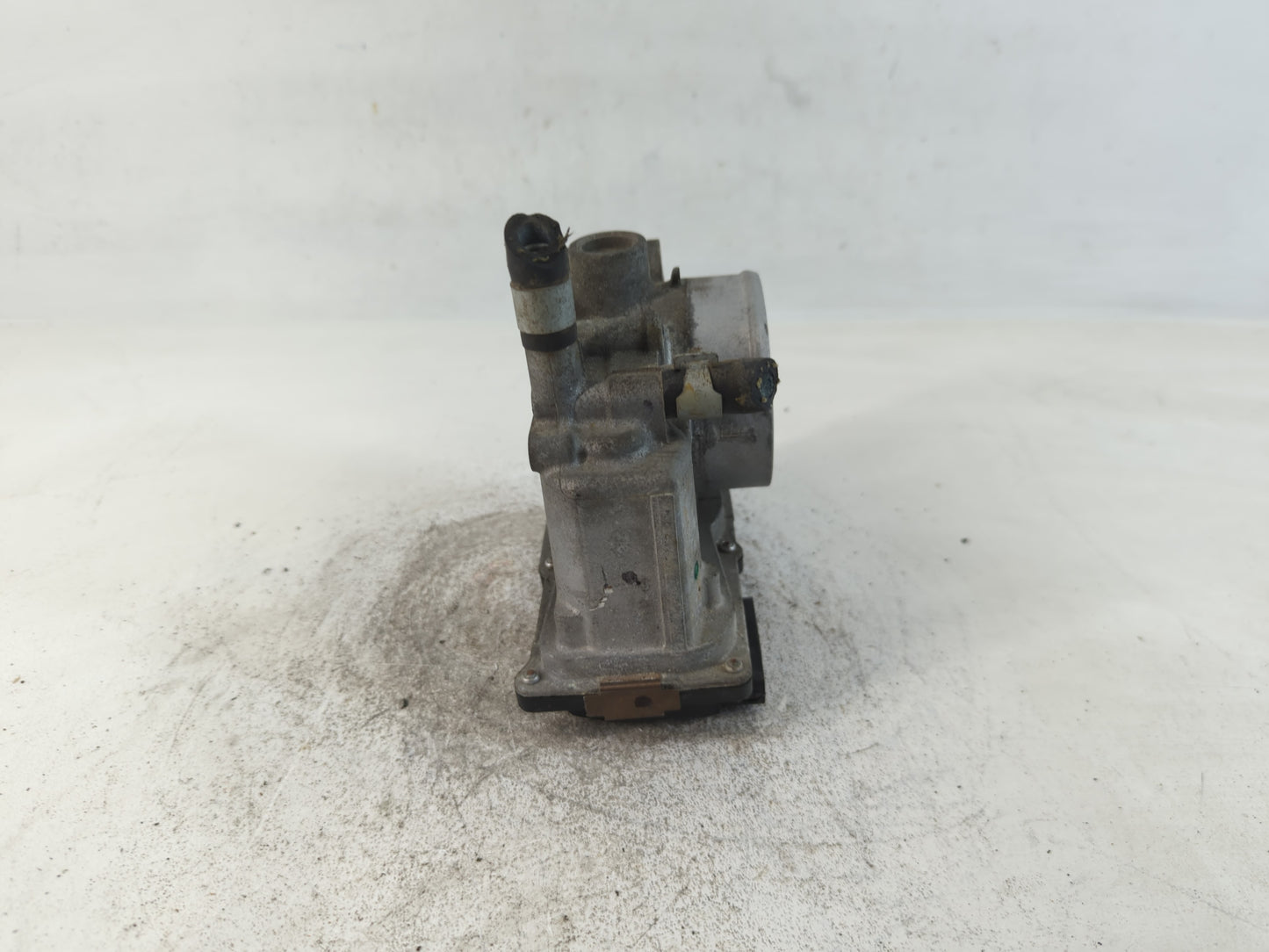 2013-2019 Nissan Sentra Throttle Body P/N:00165 3RA60-01 B Fits Fits 2013 2014 2015 2016 2017 2018 2019 OEM Used Auto Parts 