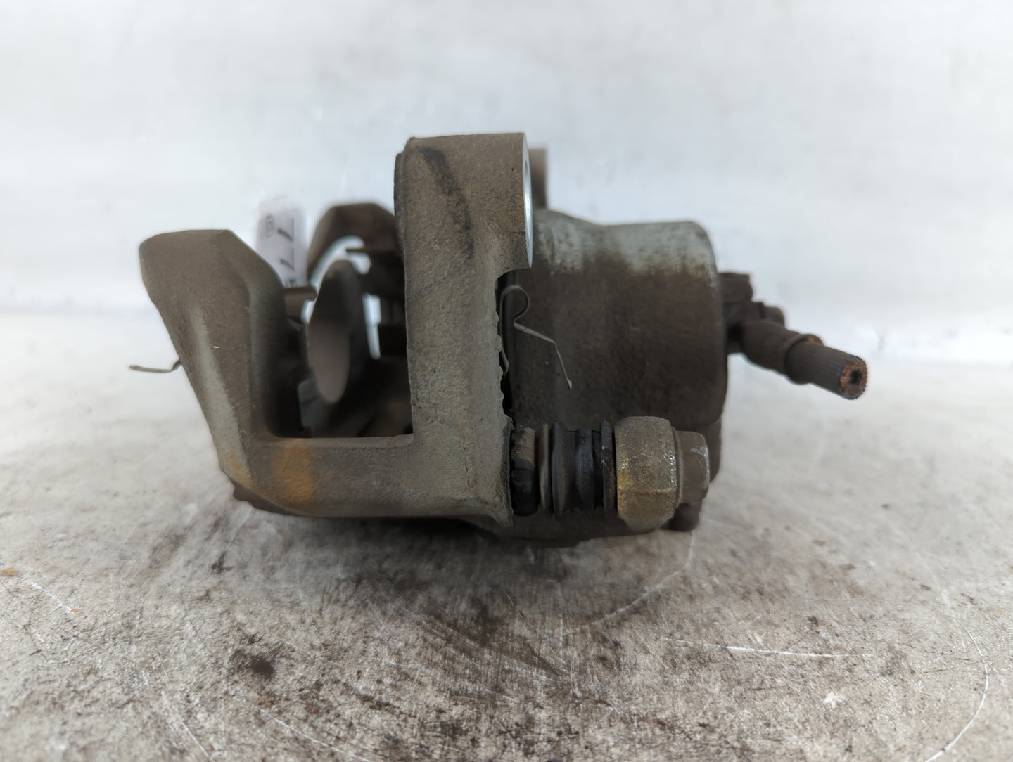2013-2019 Nissan Sentra Front Passenger Right Brake Caliper - Oemusedautoparts1.com