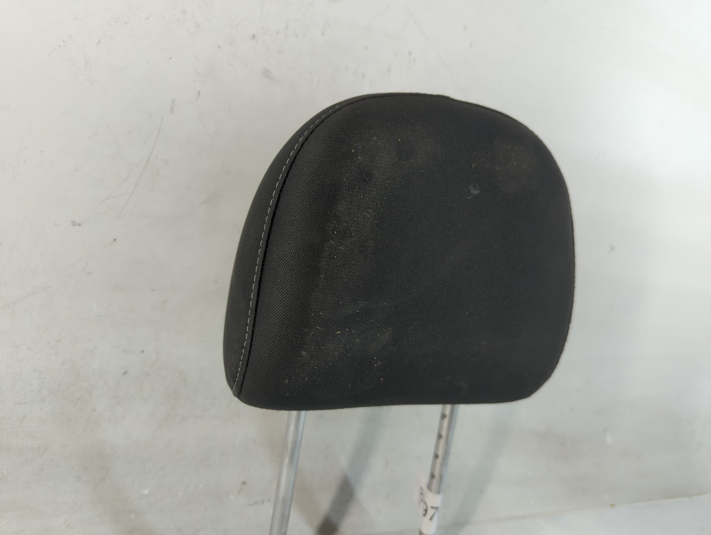 2017-2019 Nissan Sentra Headrest Head Rest Front Driver Passenger Seat Fits Fits 2017 2018 2019 OEM Used Auto Parts - Oemuse