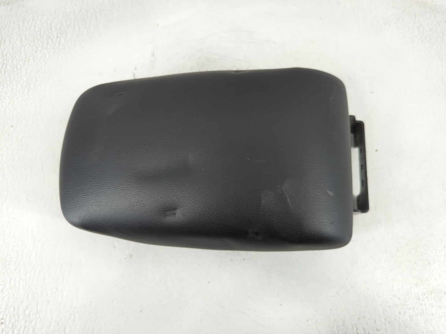 2017 Nissan Sentra Center Console Armrest Cover Lid P/N:188 17 Fits OEM Used Auto Parts - Oemusedautoparts1.com