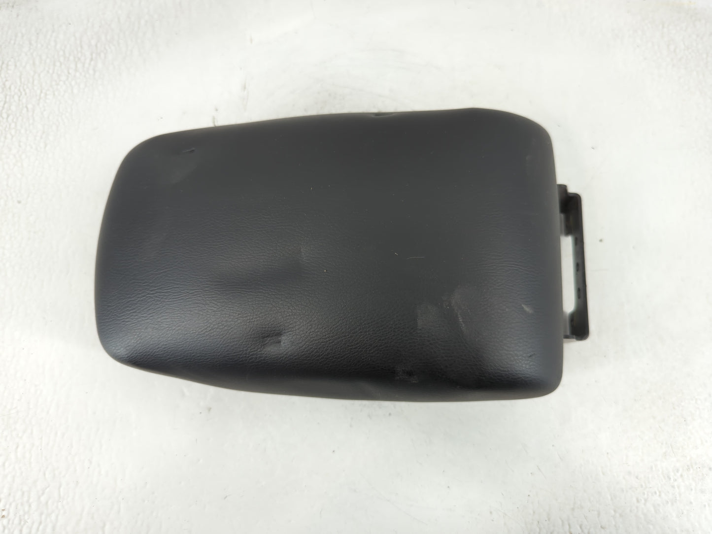 2017 Nissan Sentra Center Console Armrest Cover Lid P/N:188 17 Fits OEM Used Auto Parts - Oemusedautoparts1.com