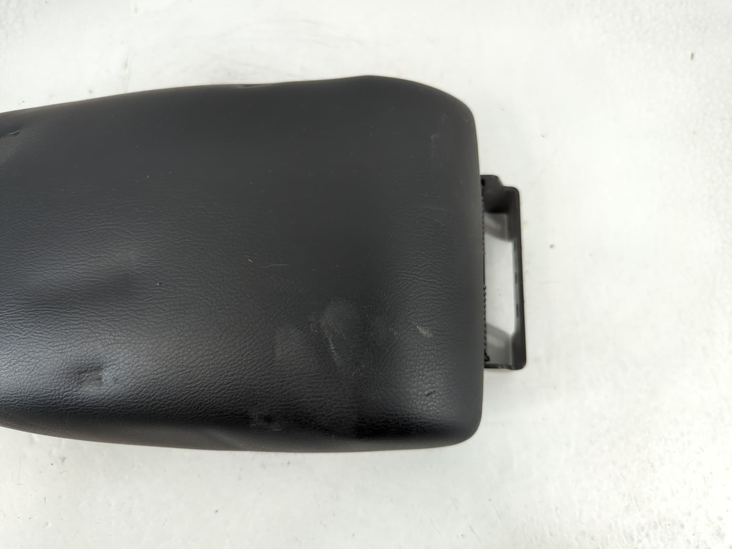 2017 Nissan Sentra Center Console Armrest Cover Lid P/N:188 17 Fits OEM Used Auto Parts - Oemusedautoparts1.com