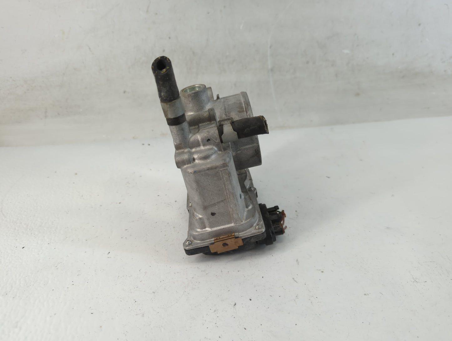 2013-2019 Nissan Sentra Throttle Body P/N:3RA60-01 C Fits Fits 2013 2014 2015 2016 2017 2018 2019 OEM Used Auto Parts - Oemu