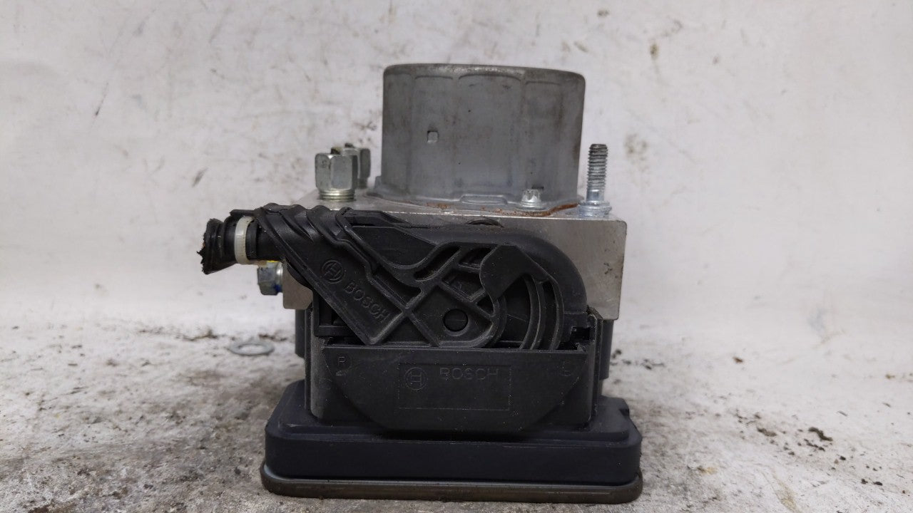 2016-2019 Nissan Sentra ABS Pump Control Module Replacement P/N:2265106527 Fits Fits 2016 2017 2018 2019 OEM Used Auto Parts