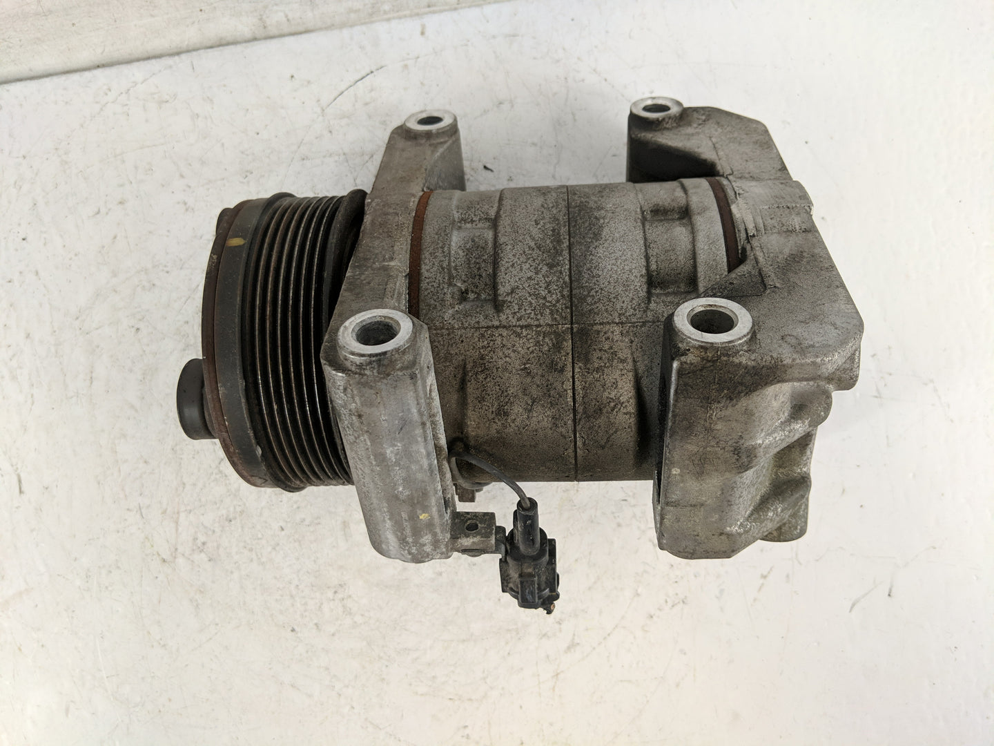 2017-2018 Nissan Titan Air Conditioning A/c Ac Compressor Oem - Oemusedautoparts1.com
