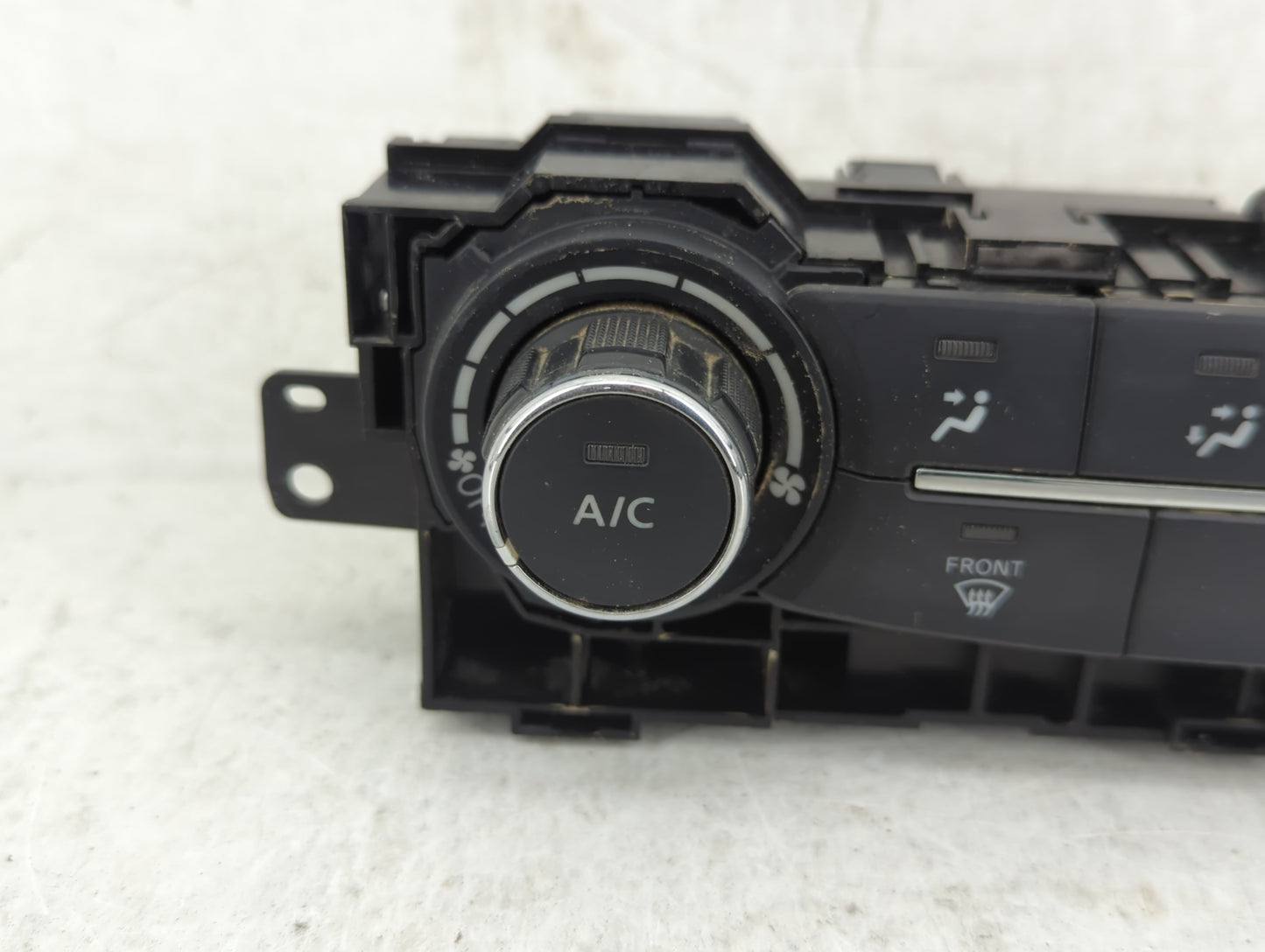 2016-2017 Nissan Titan Climate Control Module Temperature AC/Heater Replacement Fits Fits 2016 2017 OEM Used Auto Parts - Oe
