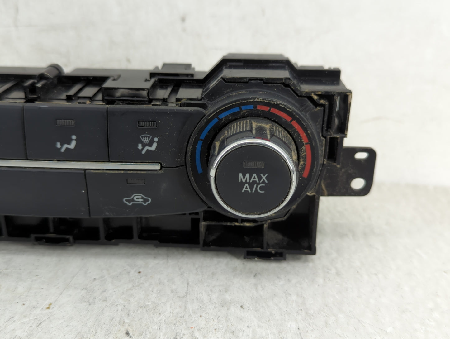 2016-2017 Nissan Titan Climate Control Module Temperature AC/Heater Replacement Fits Fits 2016 2017 OEM Used Auto Parts - Oe