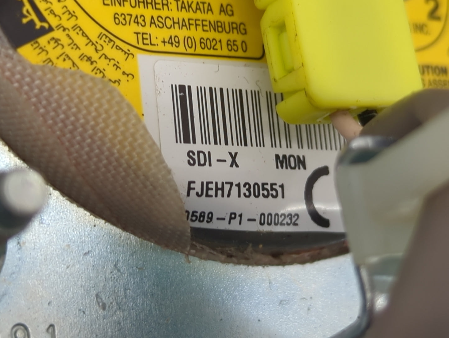 2016-2018 Nissan Titan Air Bag Driver Left Steering Wheel Mounted Fits Fits 2016 2017 2018 OEM Used Auto Parts - Oemusedauto