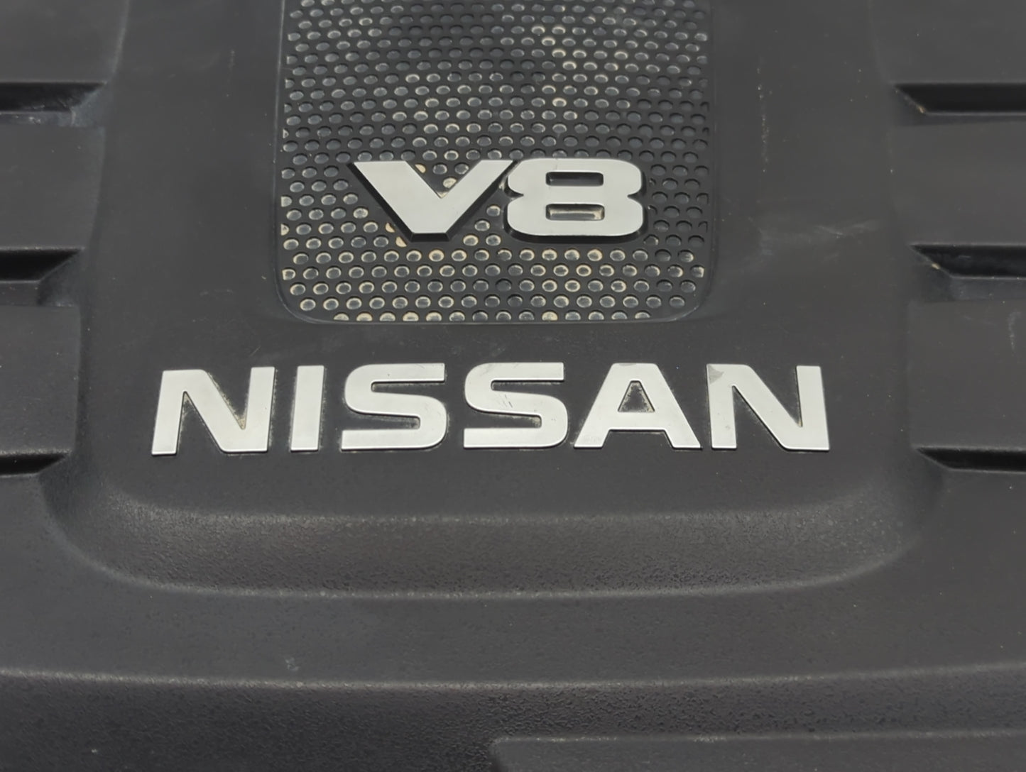 2017 Nissan Titan Engine Cover - Oemusedautoparts1.com
