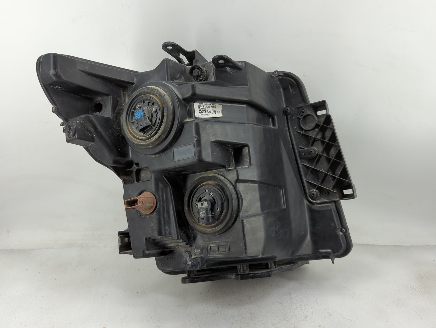 2017-2019 Nissan Titan Driver Left Oem Head Light Headlight Lamp - Oemusedautoparts1.com