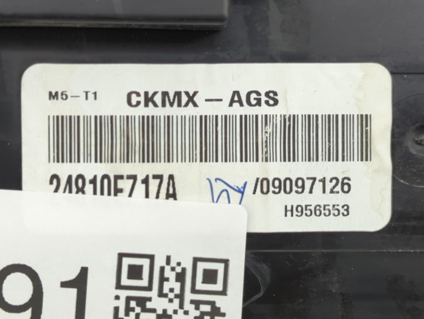 2017-2018 Nissan Titan Instrument Cluster Speedometer Gauges P/N:CKMX-AGS Fits Fits 2017 2018 OEM Used Auto Parts - Oemuseda