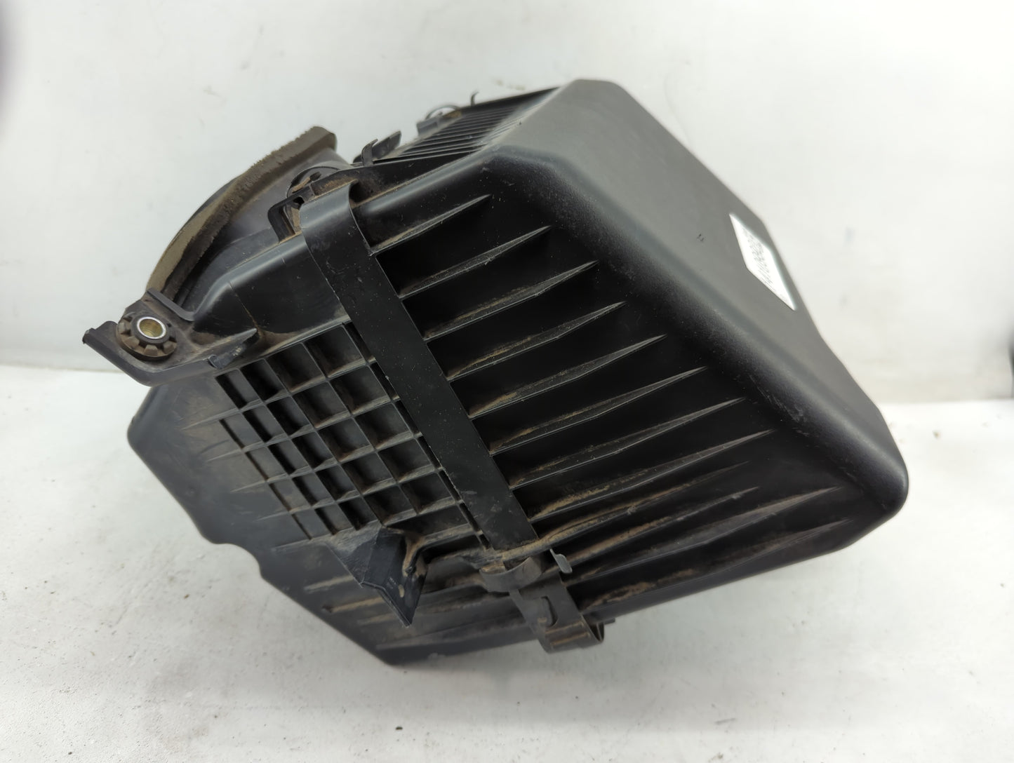 2017-2022 Nissan Titan Air Cleaner Intake-duct Hose Tube - Oemusedautoparts1.com