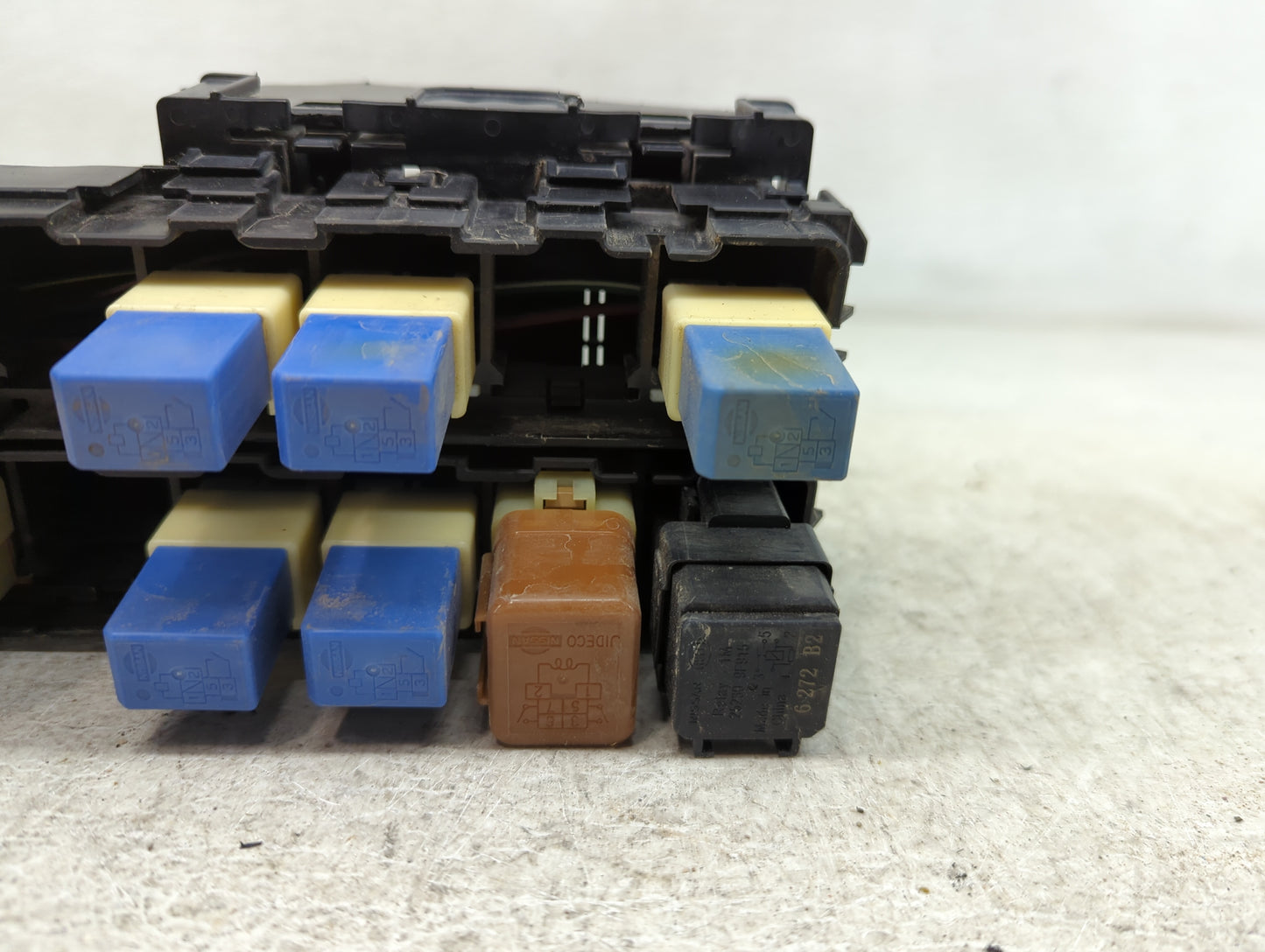 2016-2022 Nissan Titan Fusebox Fuse Box Panel Relay Module P/N:24382 EZ00B Fits Fits 2016 2017 2018 2019 2020 2021 2022 OEM 