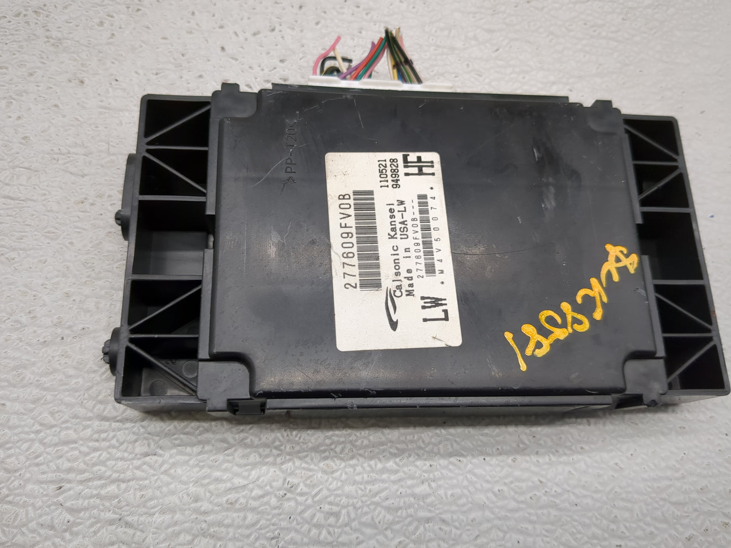 2017-2017 Nissan Titan Temperature Control Module 277609fv0b - Oemusedautoparts1.com