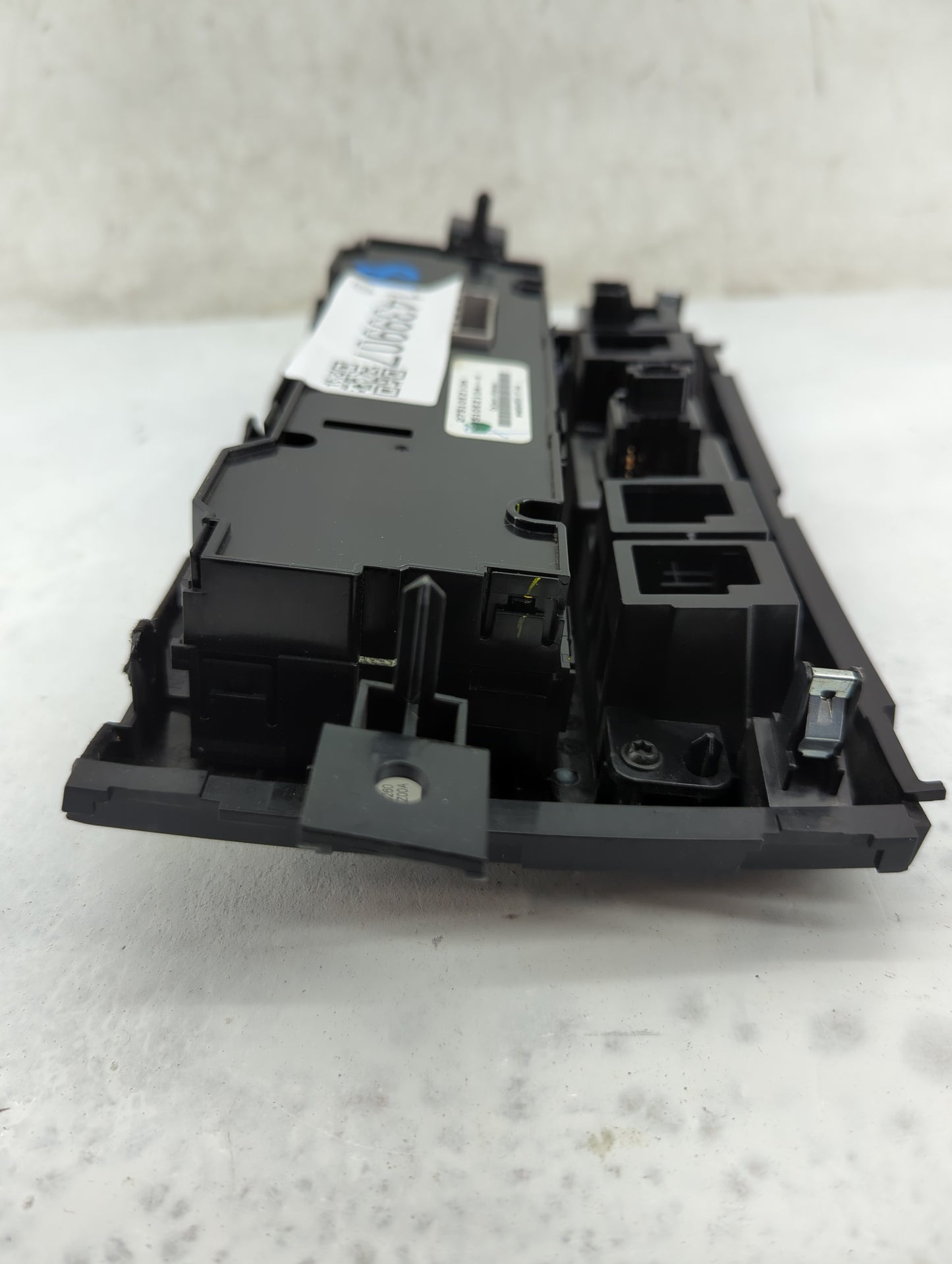 2016-2017 Nissan Titan Climate Control Module Temperature AC/Heater Replacement P/N:27510EZ10A Fits Fits 2016 2017 OEM Used 