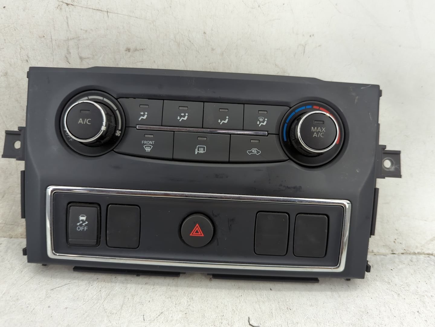 2016-2017 Nissan Titan Climate Control Module Temperature AC/Heater Replacement P/N:27510EZ10A 27510EZ10A--H Fits Fits 2016 