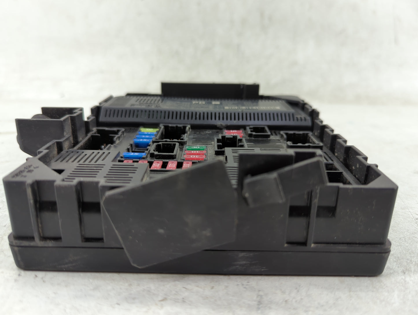2017-2017 Nissan Titan Power Supply Control Module 284b6 Ez30b - Oemusedautoparts1.com
