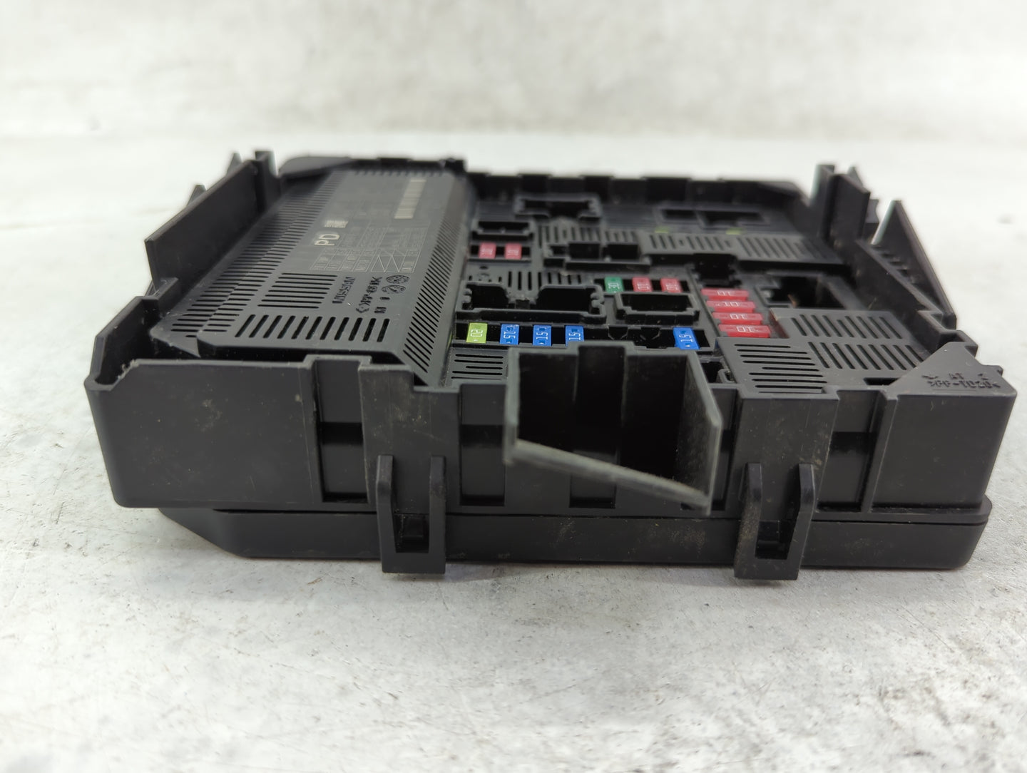 2017-2017 Nissan Titan Power Supply Control Module 284b6 Ez30b - Oemusedautoparts1.com