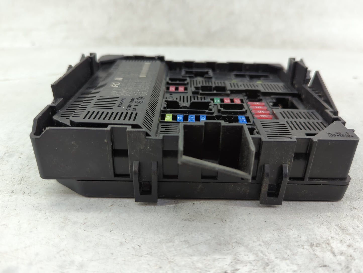 2017-2017 Nissan Titan Power Supply Control Module 284b6 Ez30b - Oemusedautoparts1.com