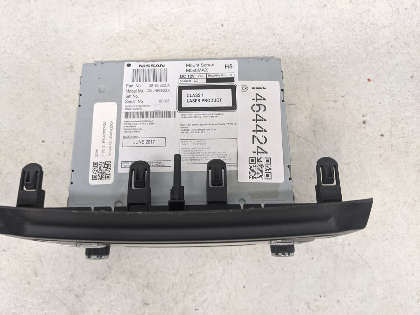 2016-2017 Nissan Titan Radio AM FM Cd Player Receiver Replacement P/N:28185EZ30A CQ-JN95E0GX, 3FEA00627429 Fits Fits 2016 20