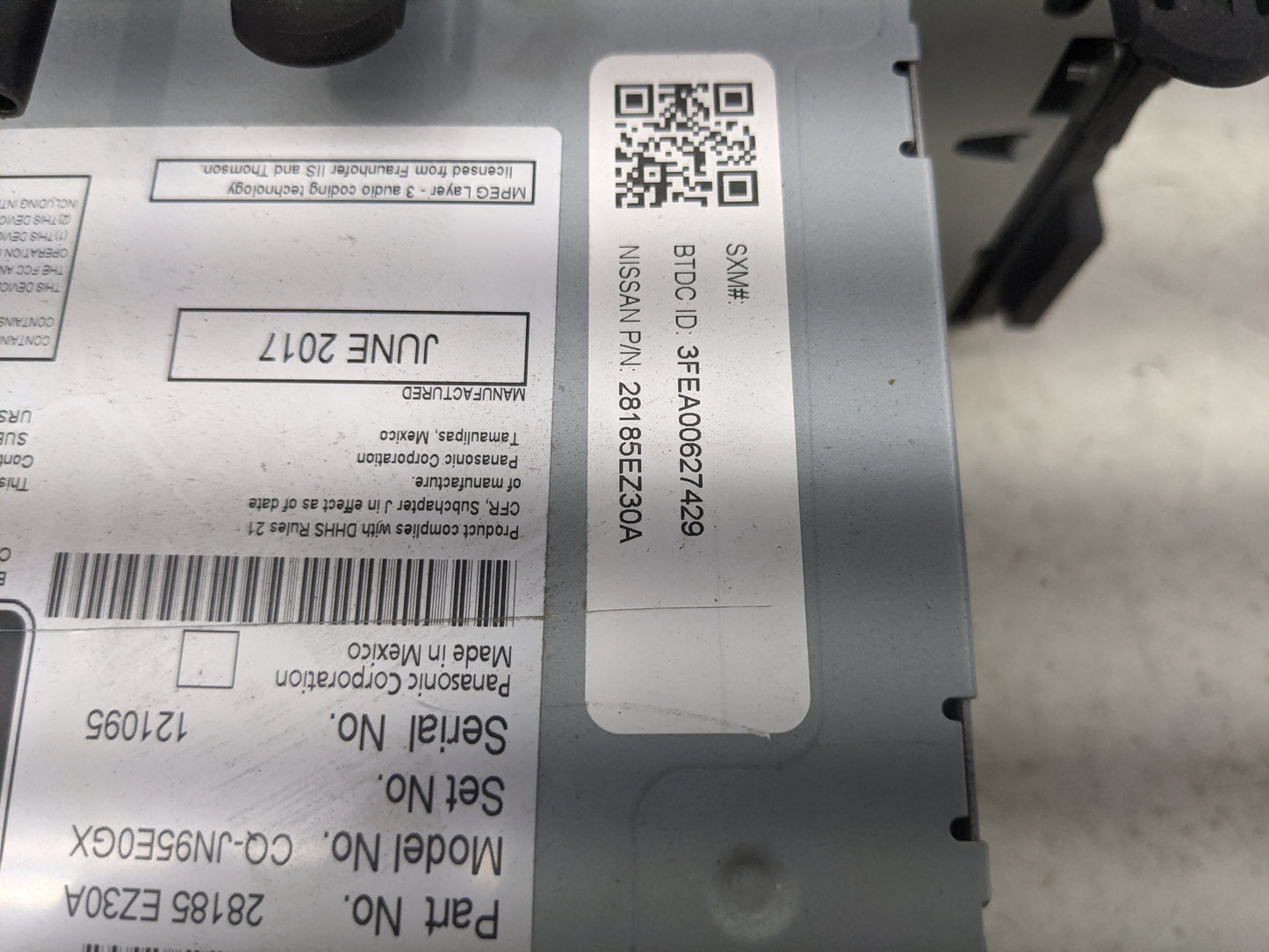 2016-2017 Nissan Titan Radio AM FM Cd Player Receiver Replacement P/N:28185EZ30A CQ-JN95E0GX, 3FEA00627429 Fits Fits 2016 20
