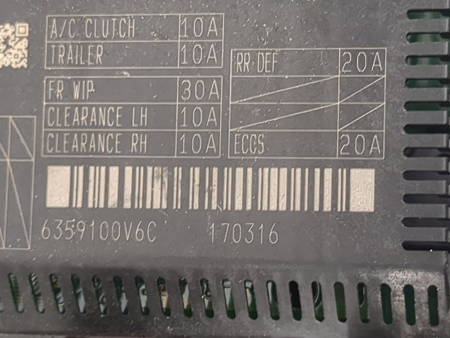 2016-2022 Nissan Titan Fusebox Fuse Box Panel Relay Module P/N:284B6EZ30A 6359100V6C Fits Fits 2016 2017 2018 2019 2020 2021