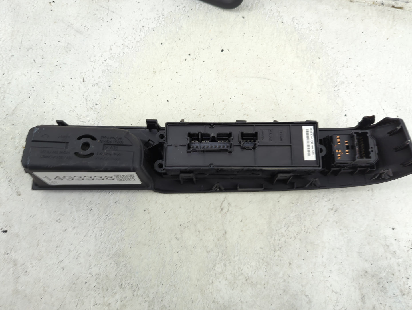 2016-2022 Nissan Titan Master Power Window Switch Replacement Driver Side Left P/N:25401 EZ10A Fits OEM Used Auto Parts - Oe