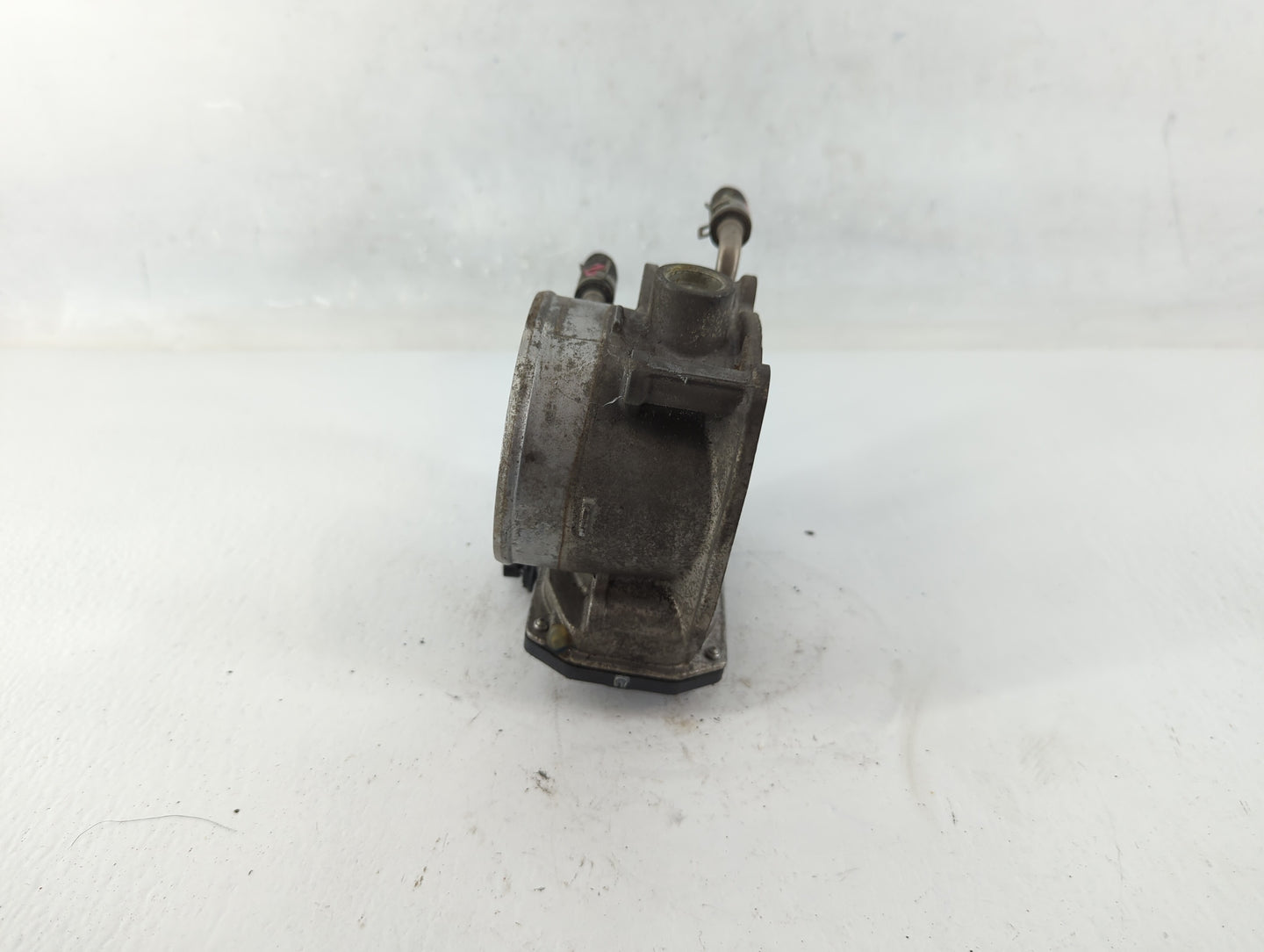 2016-2022 Nissan Titan Throttle Body P/N:00248 7A04 Fits Fits 2011 2012 2013 2014 2015 2016 2017 2018 2019 2020 2021 2022 OE