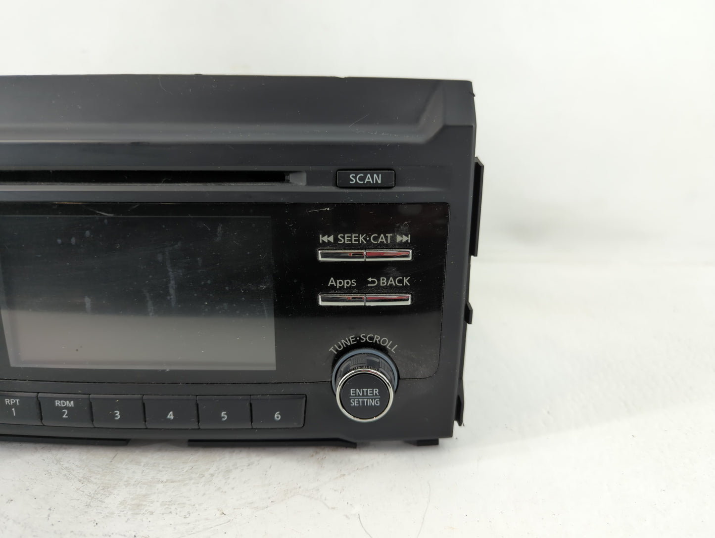 Nissan Titan Am Fm Cd Player Radio Receiver - Oemusedautoparts1.com