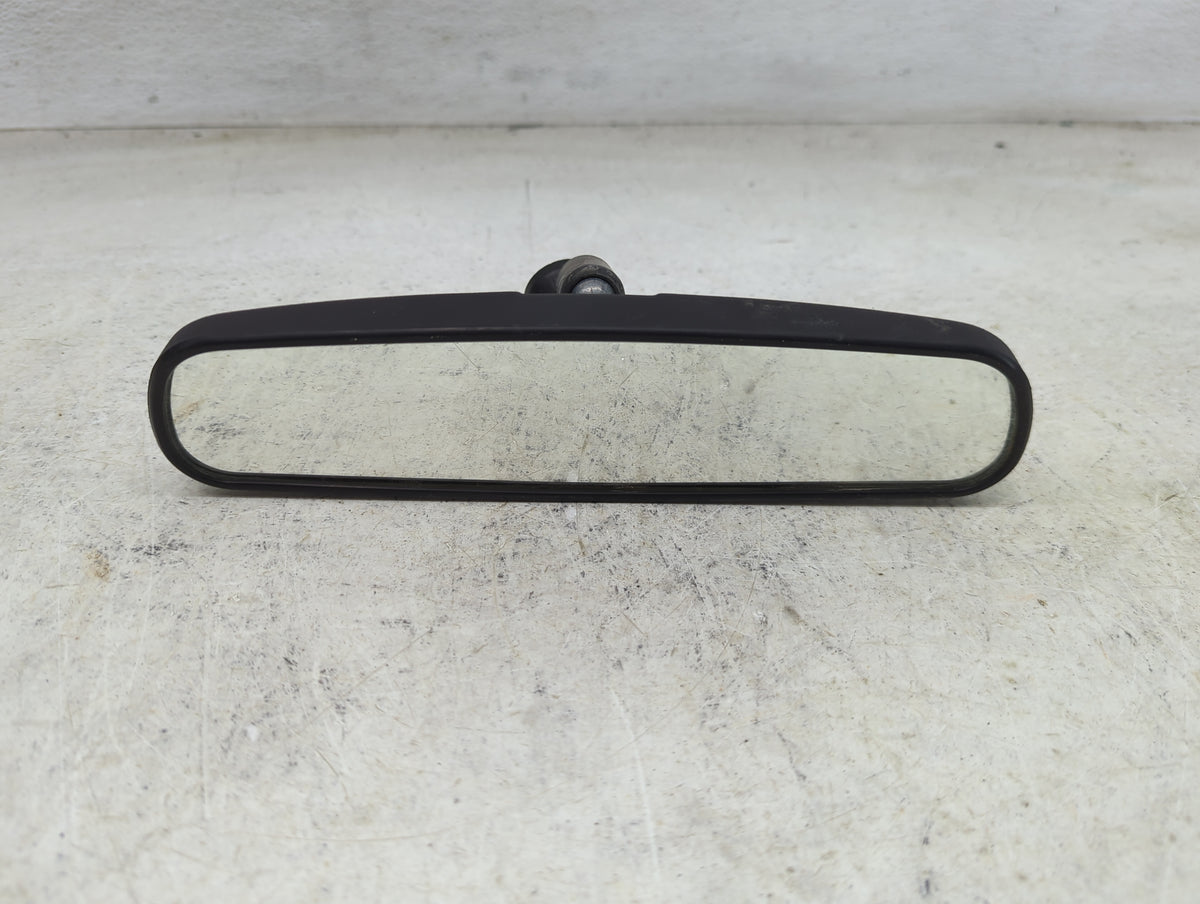 2017 Nissan Titan Xd Interior Rear View Mirror Replacement OEM P/N:E8031681 E8011681 Fits OEM Used Auto Parts - Oemusedautop