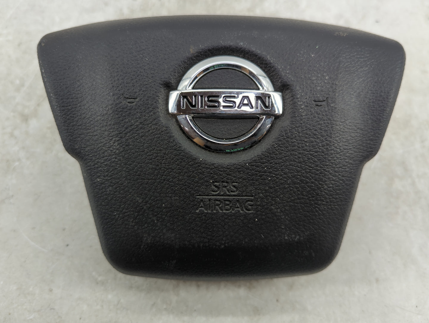 2017 Nissan Titan Xd Air Bag Driver Left Steering Wheel Mounted P/N:FJEH7200663 0589-P1-000232 Fits OEM Used Auto Parts - Oe
