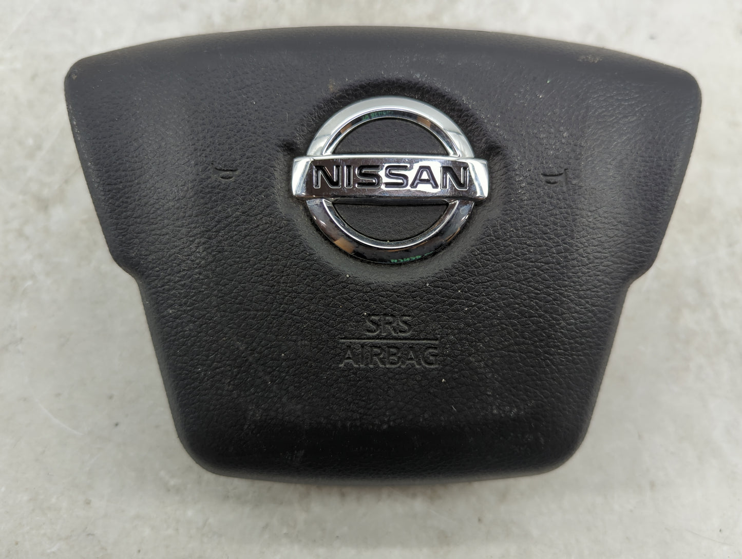 2017 Nissan Titan Xd Air Bag Driver Left Steering Wheel Mounted P/N:FJEH7200663 0589-P1-000232 Fits OEM Used Auto Parts - Oe