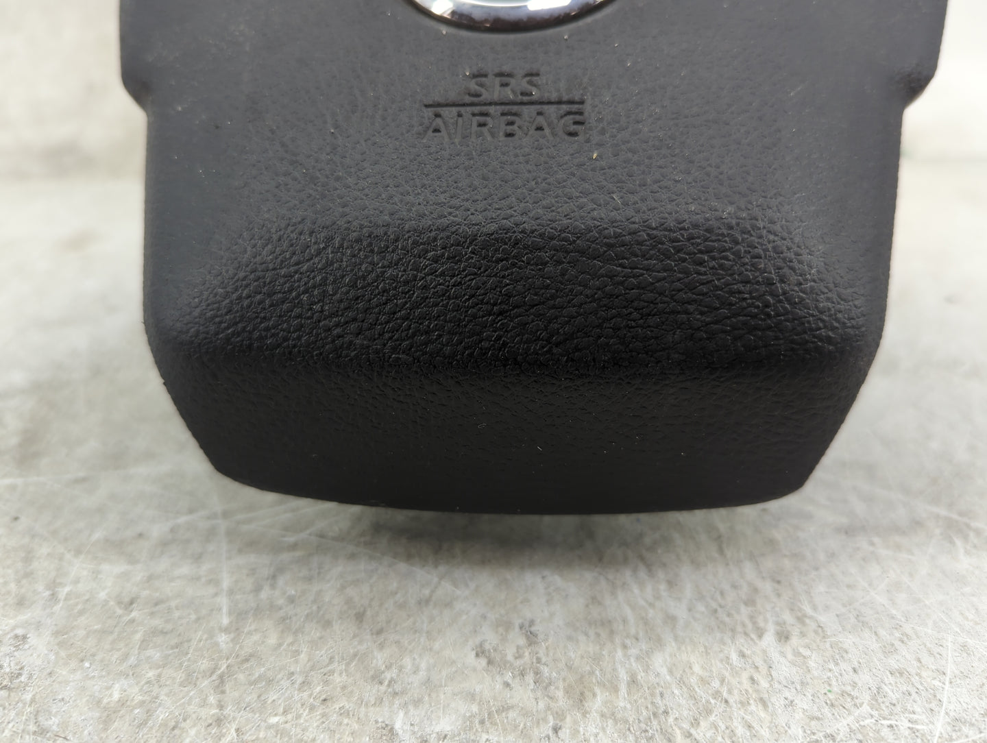 2017 Nissan Titan Xd Air Bag Driver Left Steering Wheel Mounted P/N:FJEH7200663 0589-P1-000232 Fits OEM Used Auto Parts - Oe
