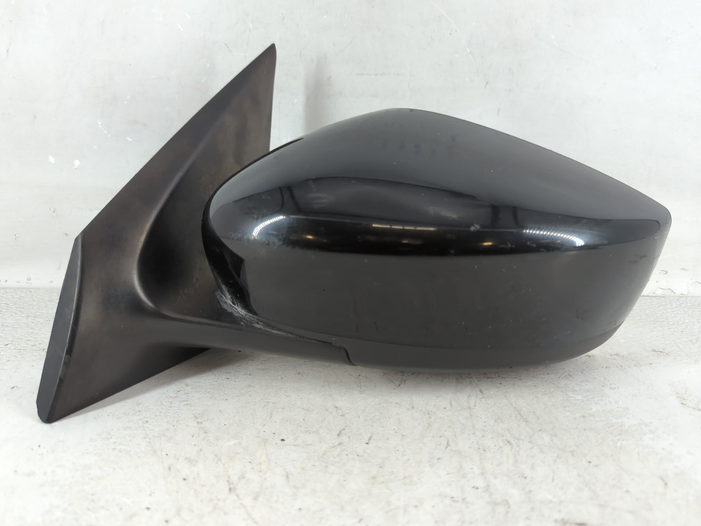 2015-2019 Nissan Versa Driver Side View Mirror - Left Door Mirror OEM Used - Oemusedautoparts1.com