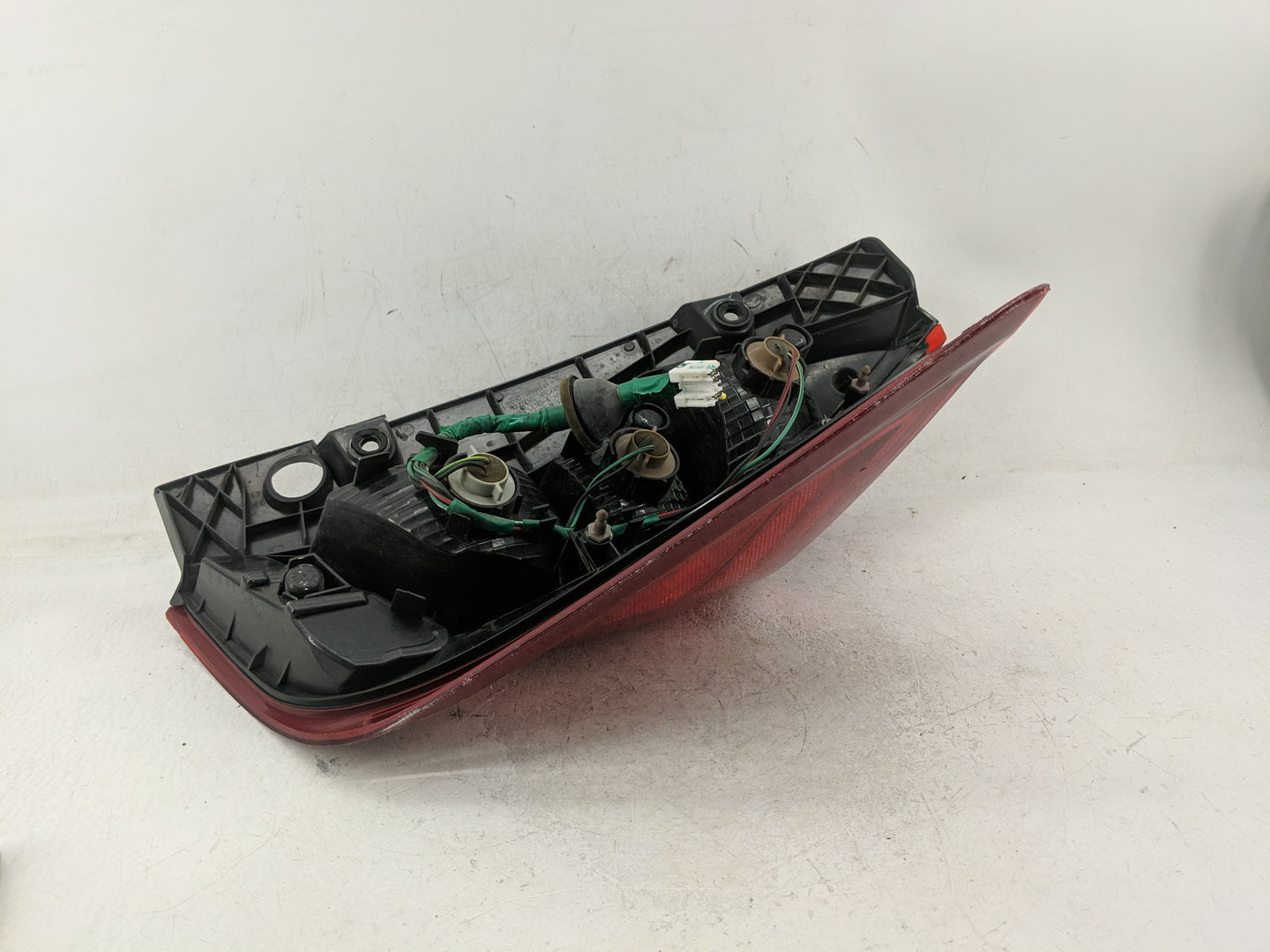 2014-2019 Nissan Versa Tail Light Assembly Driver Left OEM P/N:265553WC0A Fits Fits 2014 2015 2016 2017 2018 2019 OEM Used A