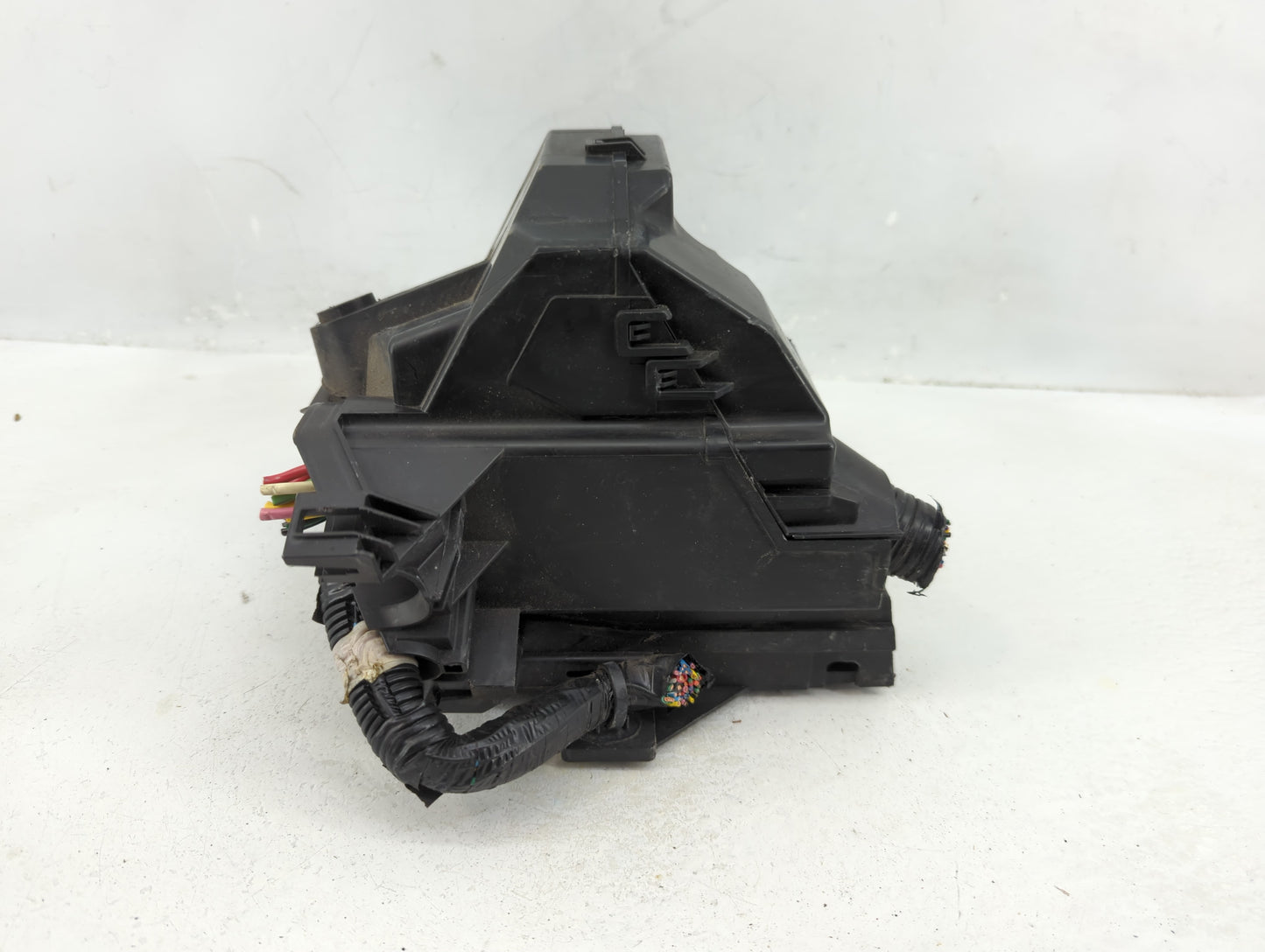 2013-2019 Nissan Versa Fusebox Fuse Box Panel Relay Module Fits Fits 2013 2014 2015 2016 2017 2018 2019 OEM Used Auto Parts 