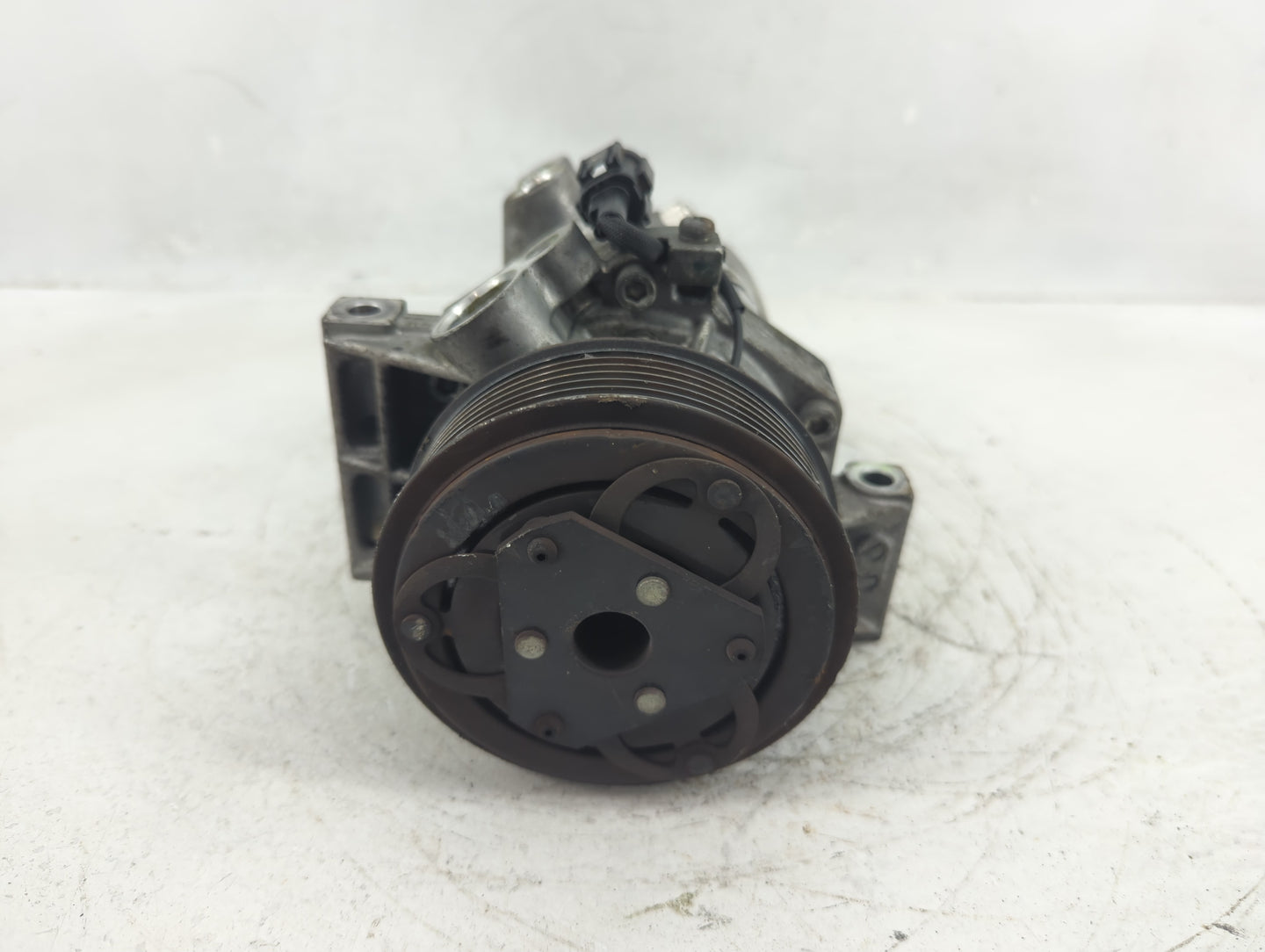 Nissan Versa Air Conditioning A/c Ac Compressor Oem - Oemusedautoparts1.com