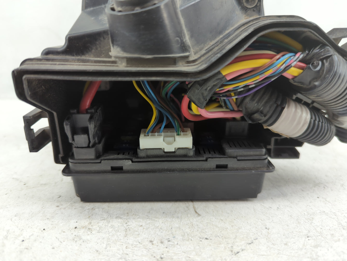 2013-2019 Nissan Versa Fusebox Fuse Box Panel Relay Module P/N:284B8 1HA0B Fits Fits 2013 2014 2015 2016 2017 2018 2019 OEM 