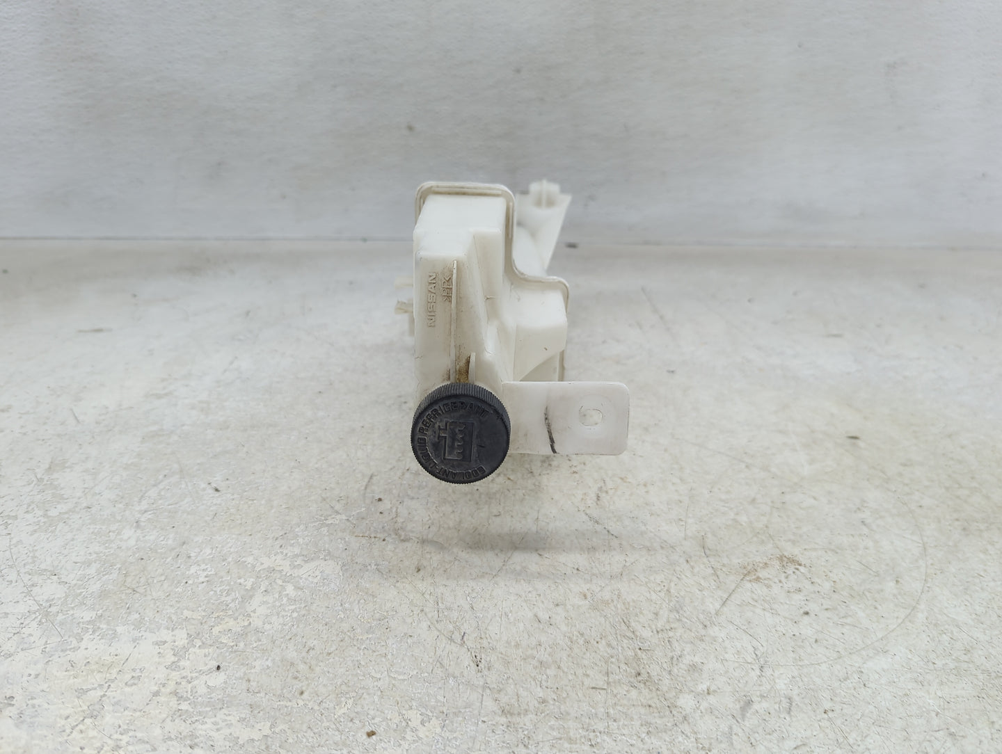 2013-2019 Nissan Versa Radiator Coolant Overflow Expansion Tank Bottle - Oemusedautoparts1.com
