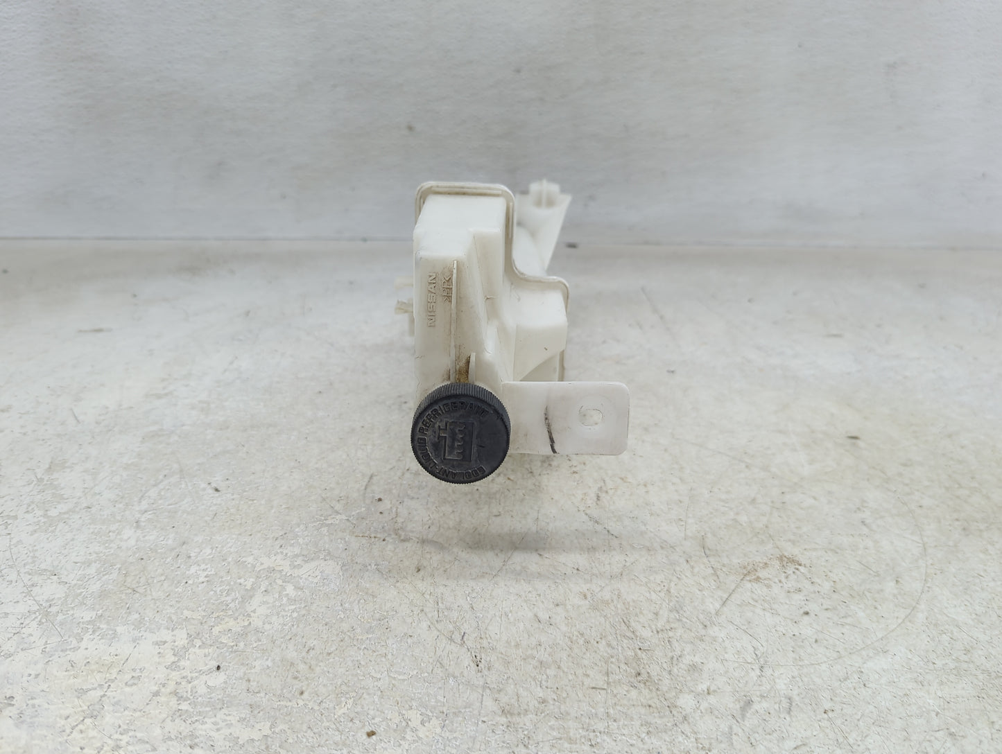 2013-2019 Nissan Versa Radiator Coolant Overflow Expansion Tank Bottle - Oemusedautoparts1.com