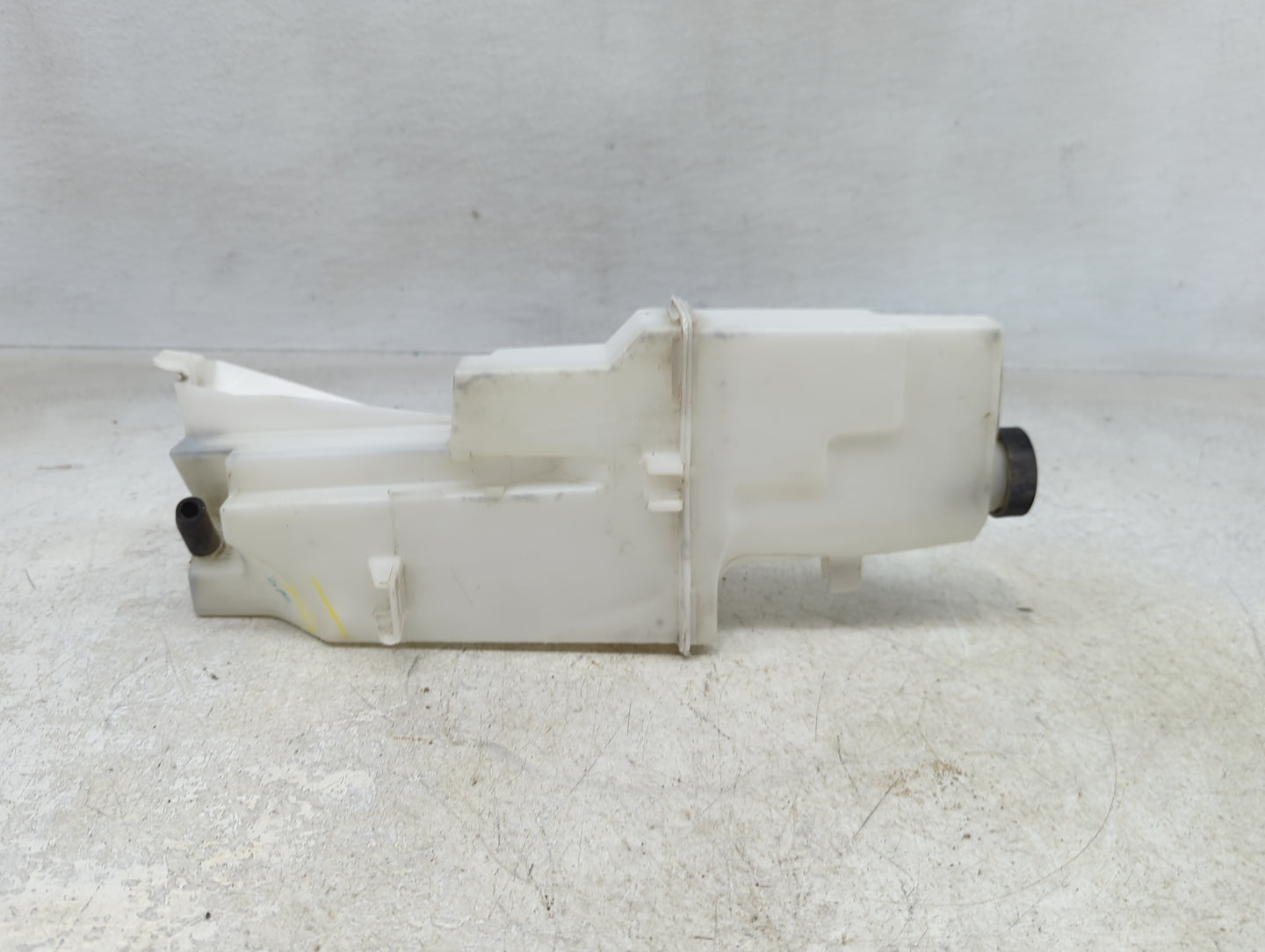 2013-2019 Nissan Versa Radiator Coolant Overflow Expansion Tank Bottle - Oemusedautoparts1.com