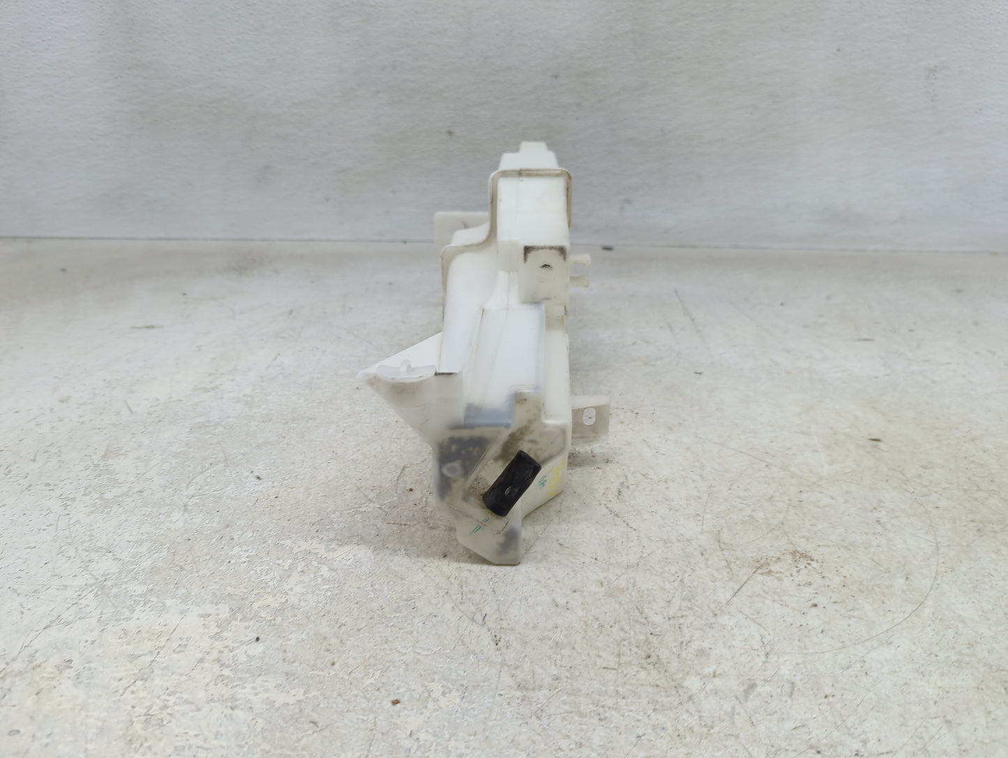 2013-2019 Nissan Versa Radiator Coolant Overflow Expansion Tank Bottle - Oemusedautoparts1.com