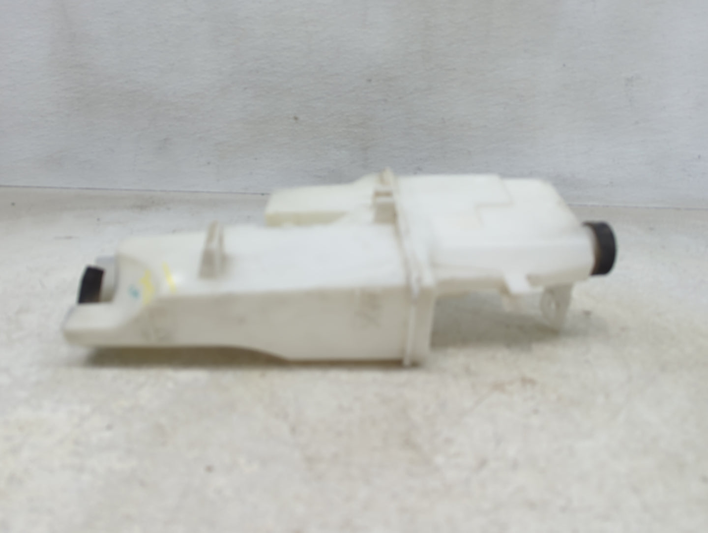 2013-2019 Nissan Versa Radiator Coolant Overflow Expansion Tank Bottle - Oemusedautoparts1.com