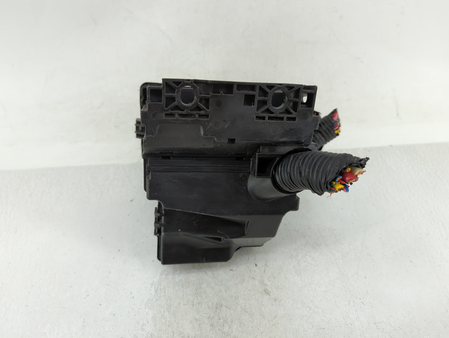 2013-2019 Nissan Versa Fusebox Fuse Box Panel Relay Module Fits Fits 2013 2014 2015 2016 2017 2018 2019 OEM Used Auto Parts 
