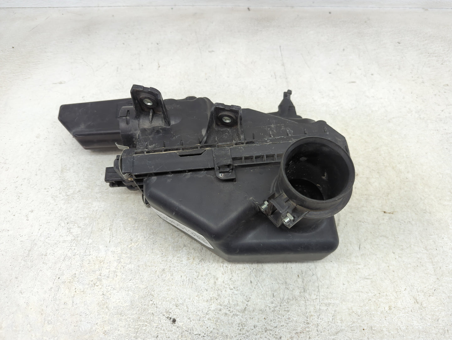 2013-2019 Nissan Versa Air Cleaner Intake-duct Hose Tube - Oemusedautoparts1.com