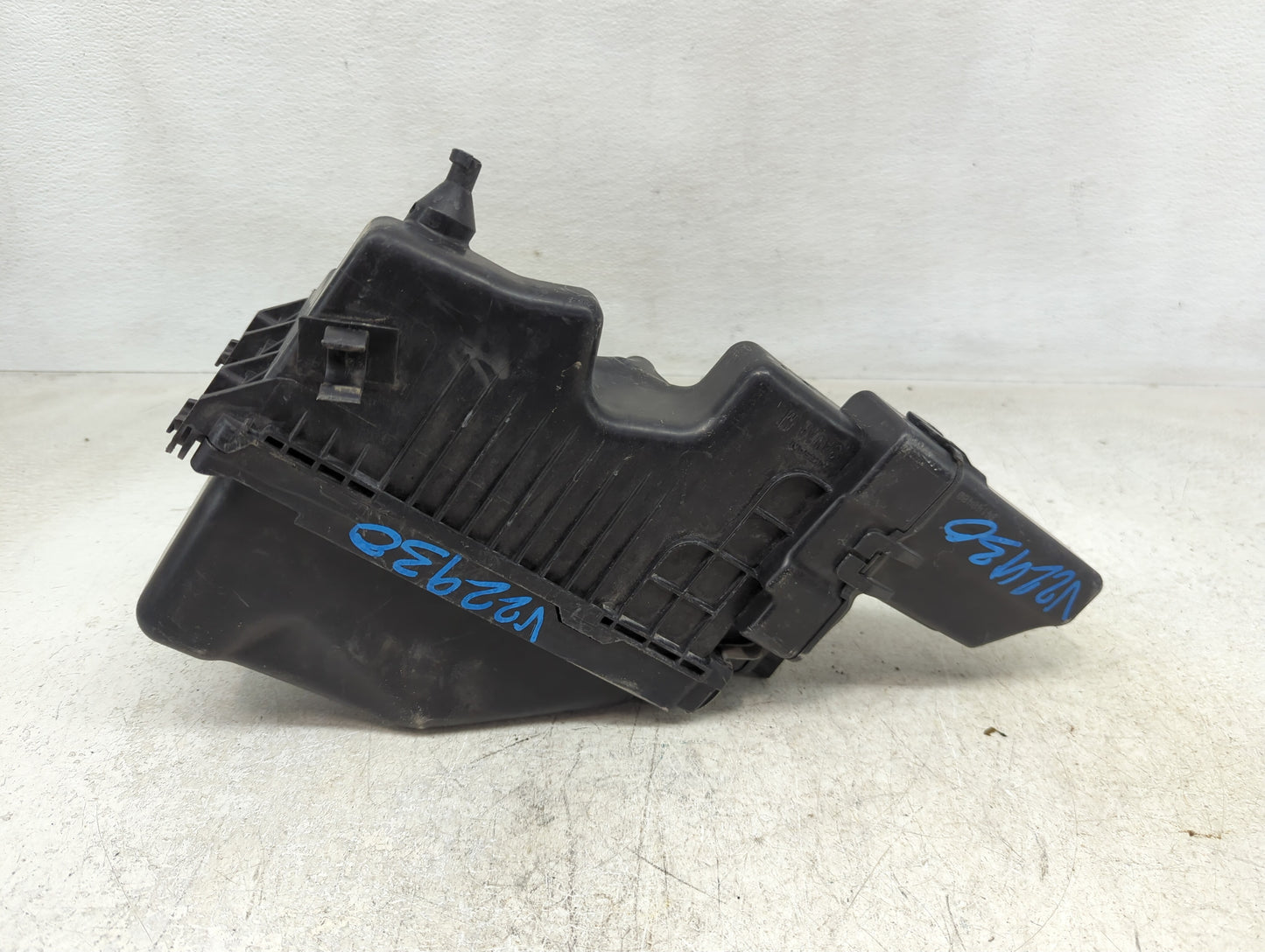 2013-2019 Nissan Versa Air Cleaner Intake-duct Hose Tube - Oemusedautoparts1.com