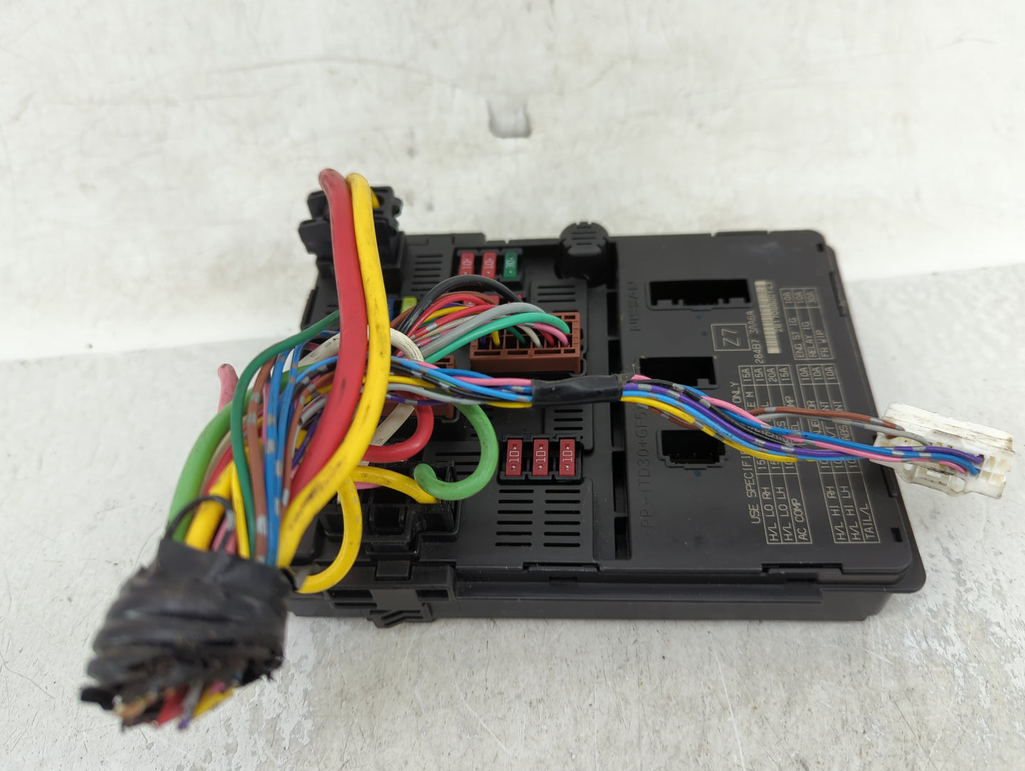 2013-2019 Nissan Versa Fusebox Fuse Box Panel Relay Module P/N:284B7 3AA6A Fits Fits 2013 2014 2015 2016 2017 2018 2019 OEM 